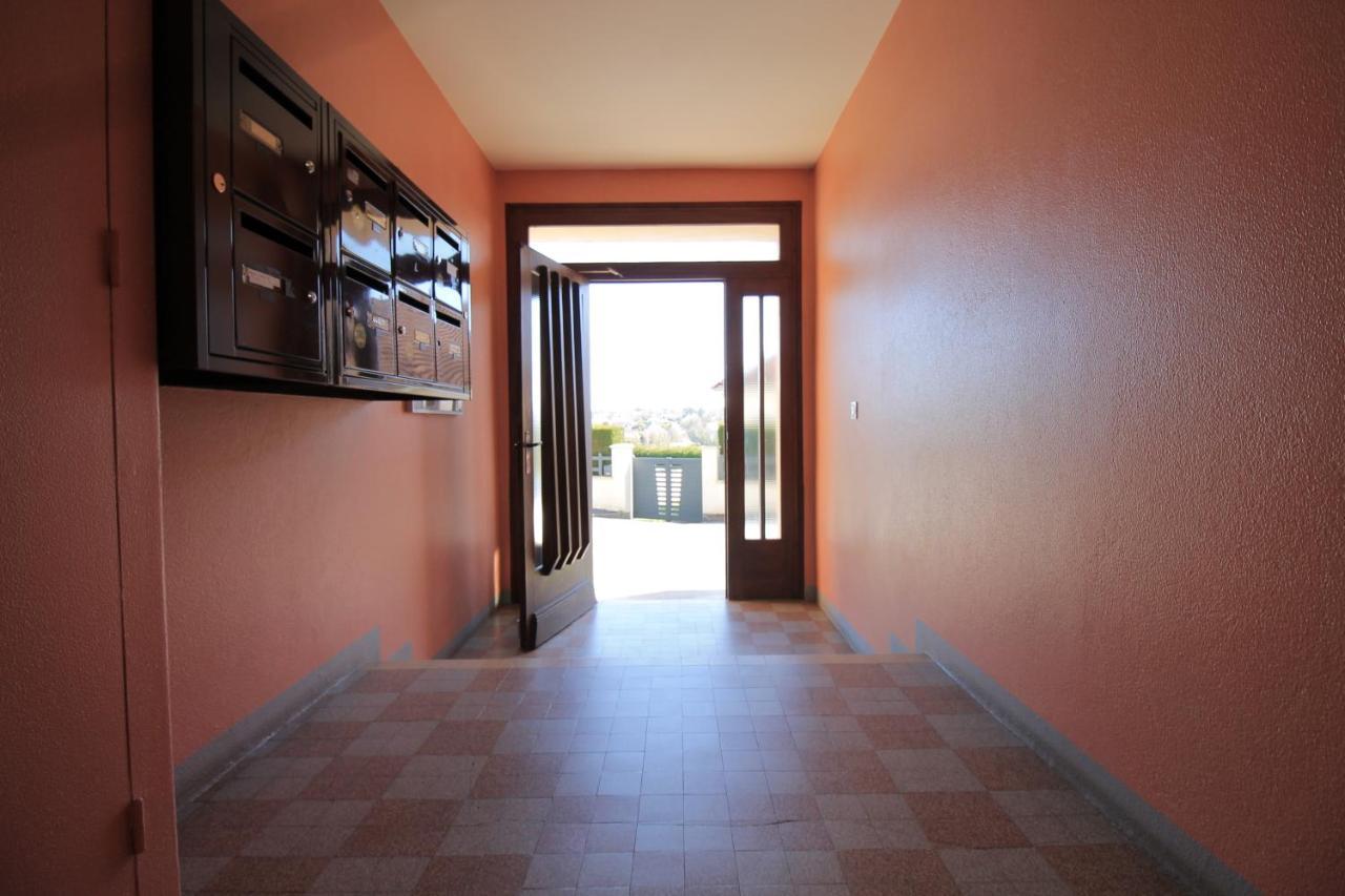 Lacolline-Ponthebert,Com - Appartement Entier Renove -Grand Parking Gratuit, Tout Equipe, Confortable, Netflix Et Amazon Prime Gratuits Et Illimites, Matelas Emma, Lave Linge, Vue Sur La Vallee, Rdc Bagian luar foto